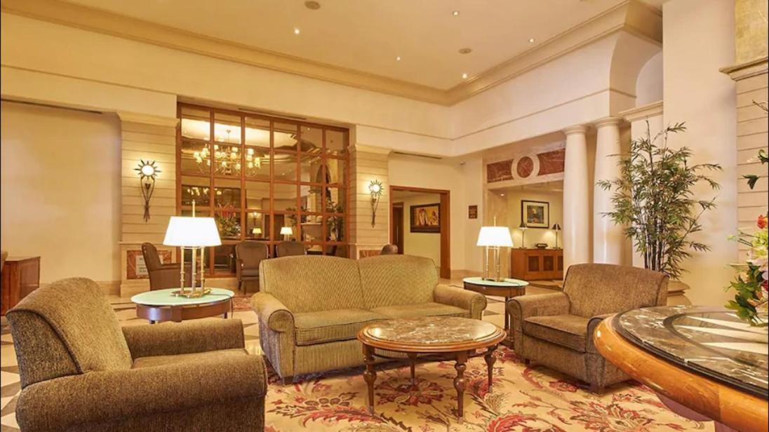 The Imperial Palace Rajkot Luaran gambar