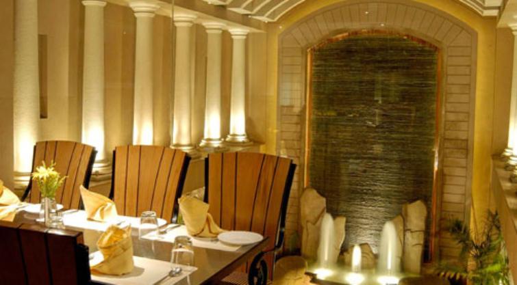 The Imperial Palace Rajkot Luaran gambar